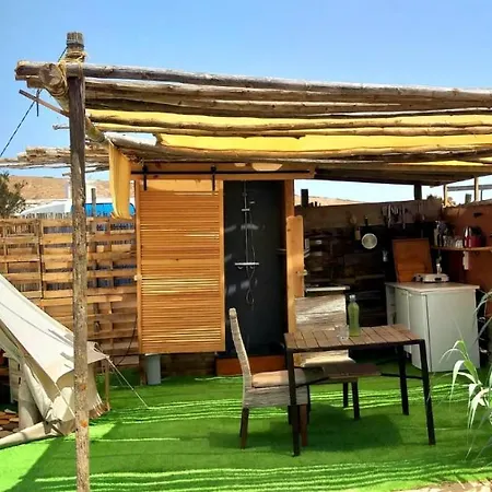 Back To Nature. Luxury Glamping Corner Glamping *